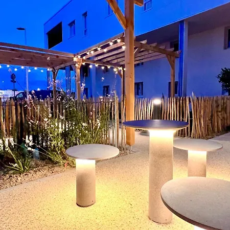 The Originals City, Le Puech, Hotel