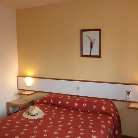 The Originals City, Le Puech, Hotel