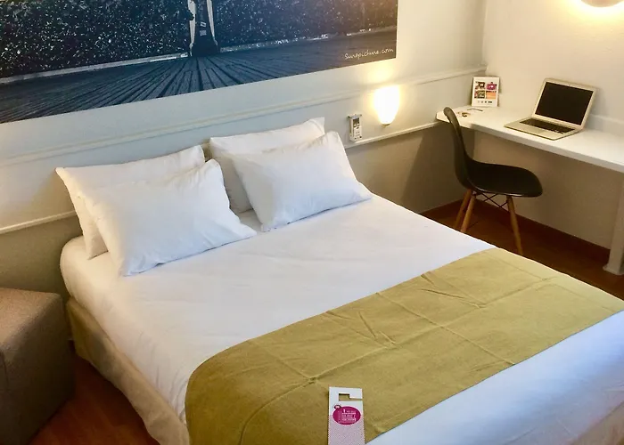Hotel The Originals City, Le Puech, 3*