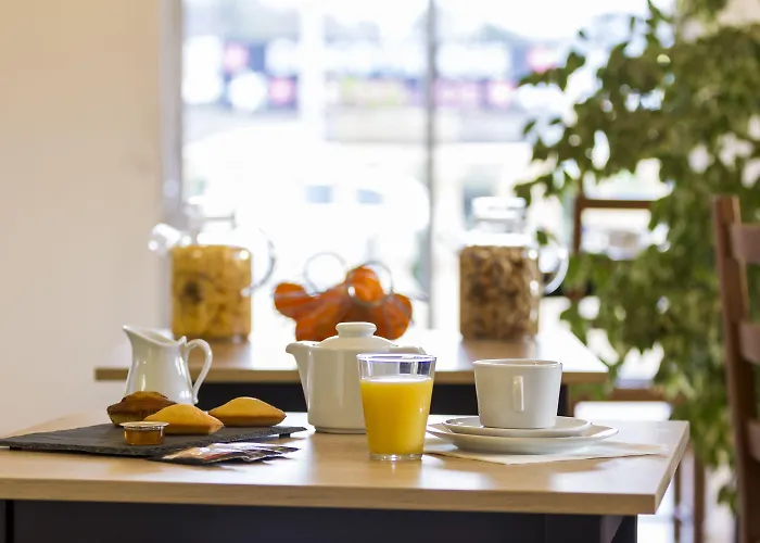 The Originals City, Le Puech, 3* Narbona