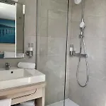 The Originals City, Le Puech, Hotel