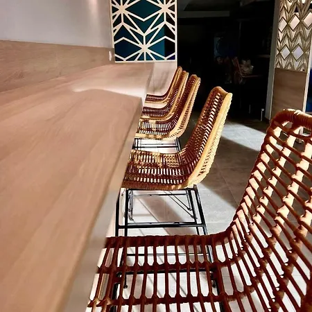 The Originals City, Le Puech, Szálloda Narbonne