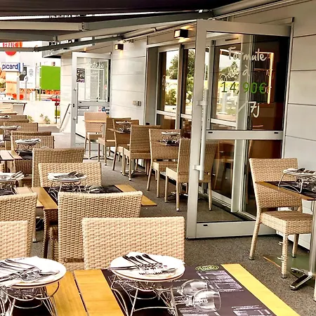 Szálloda The Originals City, Le Puech,