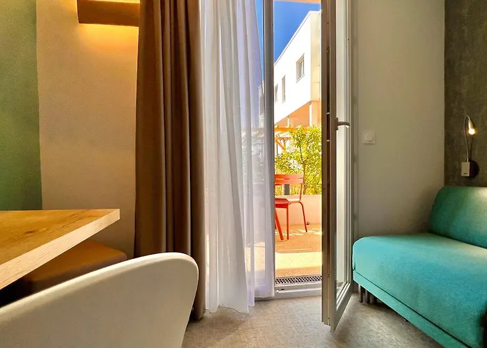 Hotell The Originals City, Le Puech,